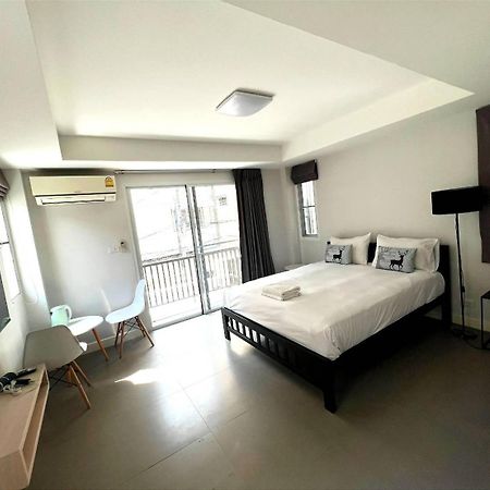 Mitr Inn Mrt Samyot Station - The Grand Palace Банкок Екстериор снимка