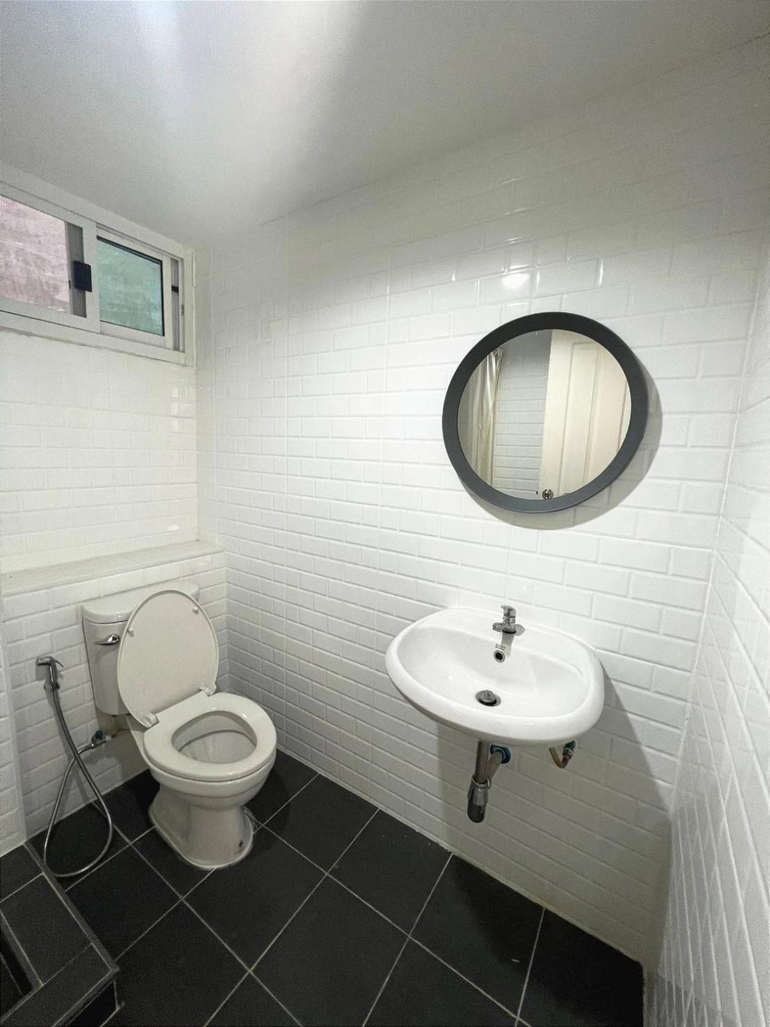 Mitr Inn Mrt Samyot Station - The Grand Palace Банкок Екстериор снимка