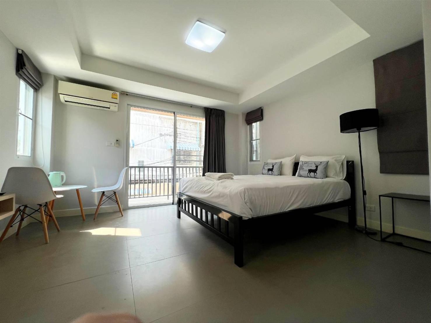 Mitr Inn Mrt Samyot Station - The Grand Palace Банкок Екстериор снимка